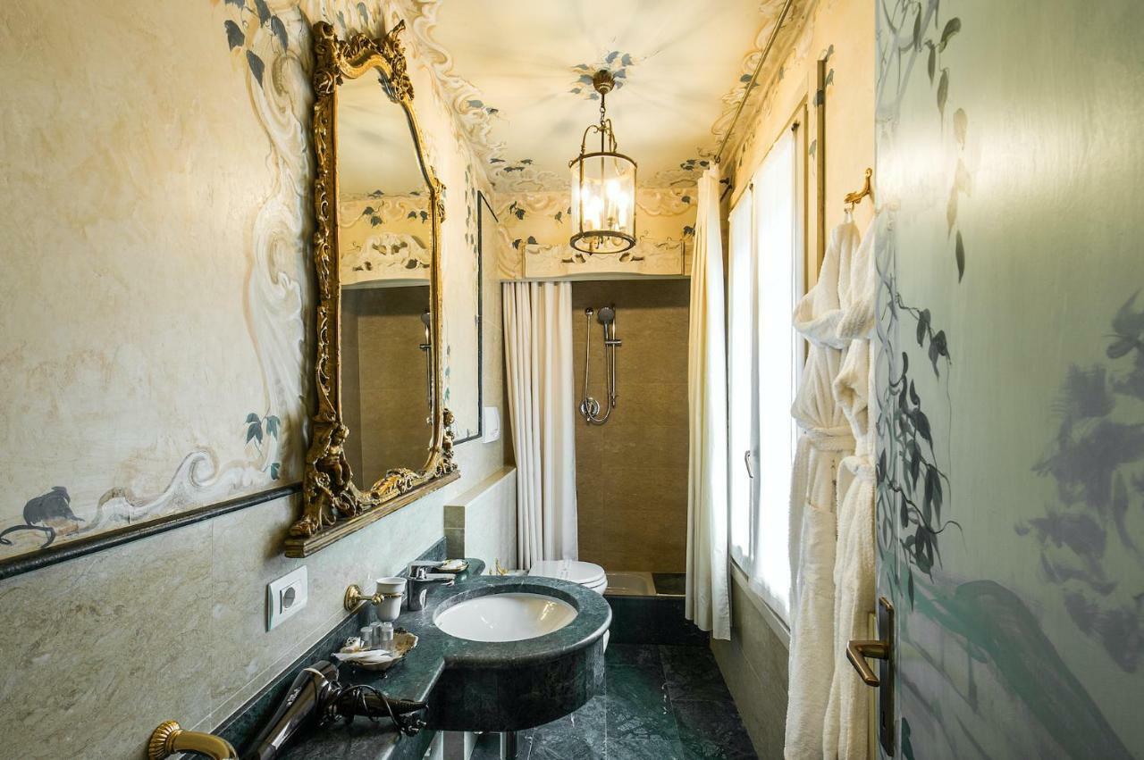 Casa Borsari Suite เวโรนา ภายนอก รูปภาพ